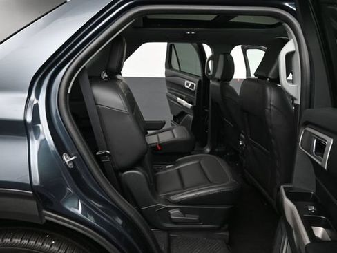 Certified 2022 Ford Explorer XLT w/ Equipment Group 202A AWD/4WD image 26