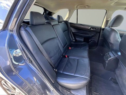Used 2016 Subaru Outback 2.5i Limited image 18