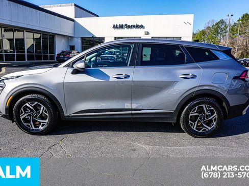 Used 2024 Kia Sportage LX image 7