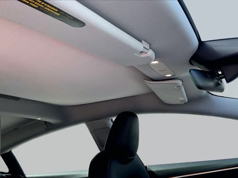 Used 2024 Tesla Model 3 Long Range AWD/4WD image 12