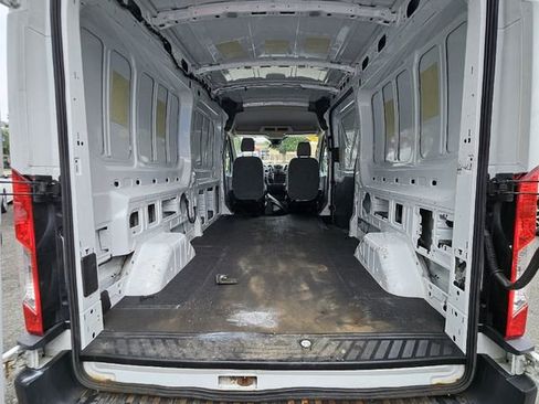 Used 2016 Ford Transit 250 148 Medium Roof RWD image 22
