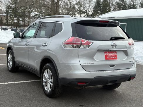 Used 2015 Nissan Rogue SV w/ SV Premium Package image 9