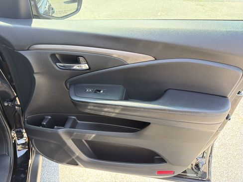 Used 2021 Honda Pilot Special Edition image 15