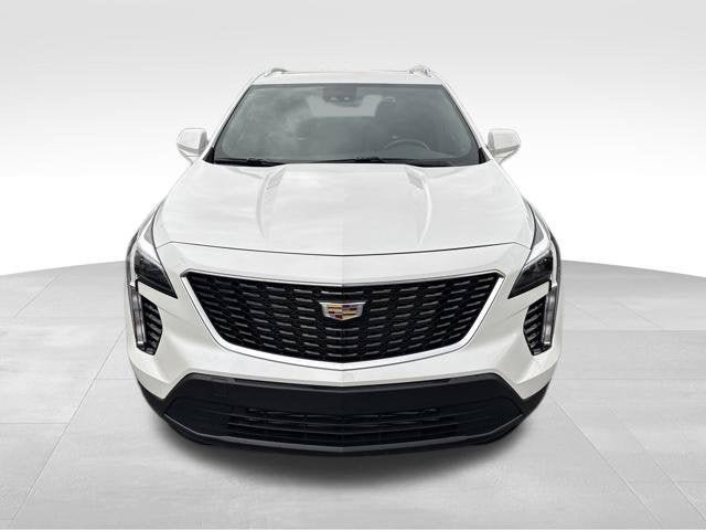 Certified 2023 Cadillac XT4 Luxury w/ Cold Weather Package AWD/4WD image 2