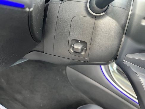 Certified 2025 Mercedes-Benz C 300 4MATIC Sedan image 21