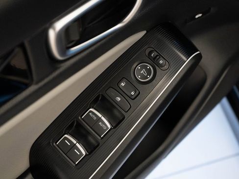 Used 2025 Honda Civic Sport image 14