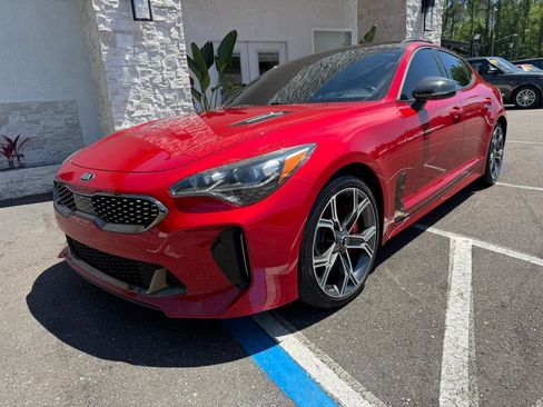 Used 2018 Kia Stinger GT2 image 3