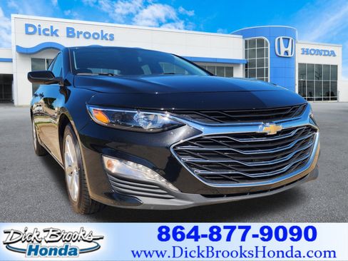 Used 2024 Chevrolet Malibu LT image 1