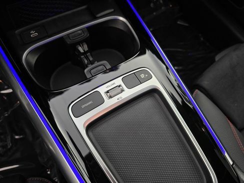 Certified 2025 Mercedes-Benz GLA 250 image 24