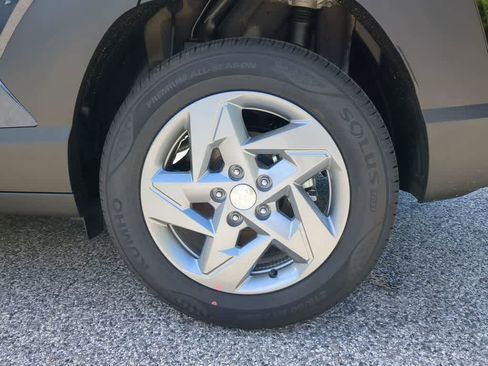 New 2026 Hyundai Kona SE FWD image 13