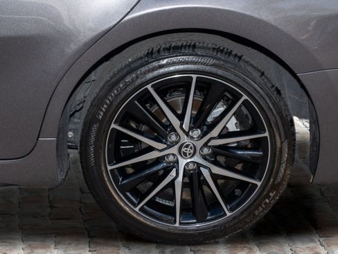 Used 2024 Toyota Camry SE image 39