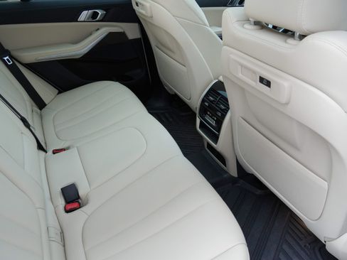 Used 2022 BMW X5 sDrive40i w/ Premium Package RWD image 33