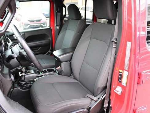 Used 2022 Jeep Wrangler Unlimited Sport image 6