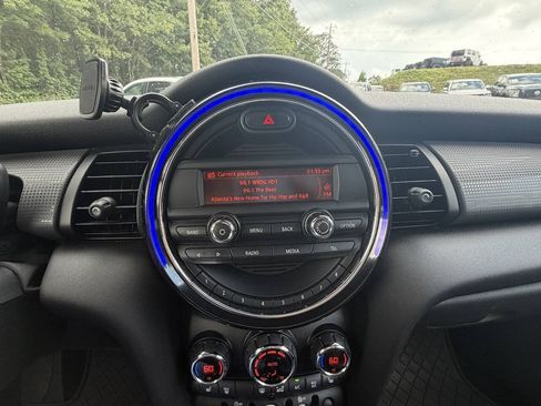 Used 2015 MINI Cooper 2-Door Hardtop FWD image 23
