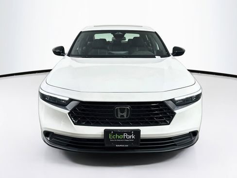 Used 2024 Honda Accord Sport image 2