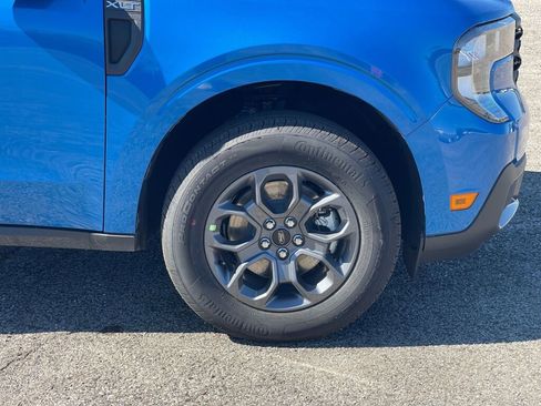 New 2025 Ford Maverick XLT image 17