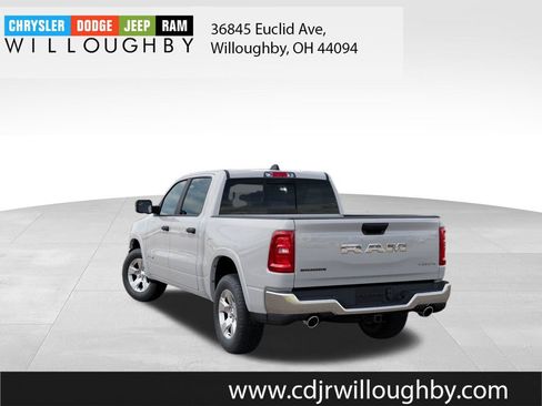 New 2026 RAM 1500 4x4 Crew Cab image 3