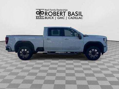 New 2026 GMC Sierra 2500 Denali w/ Denali Reserve Package AWD/4WD image 9