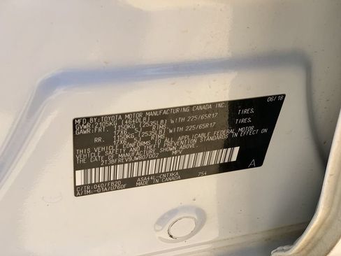 Used 2018 Toyota RAV4 LE w/ All Weather Liner Package AWD/4WD image 33