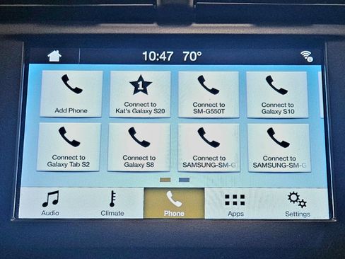 Used 2017 Ford Fusion SE w/ Fusion SE Technology Package image 19