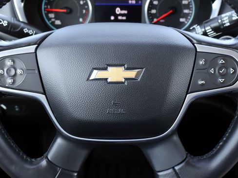 Used 2021 Chevrolet Traverse LT FWD image 24