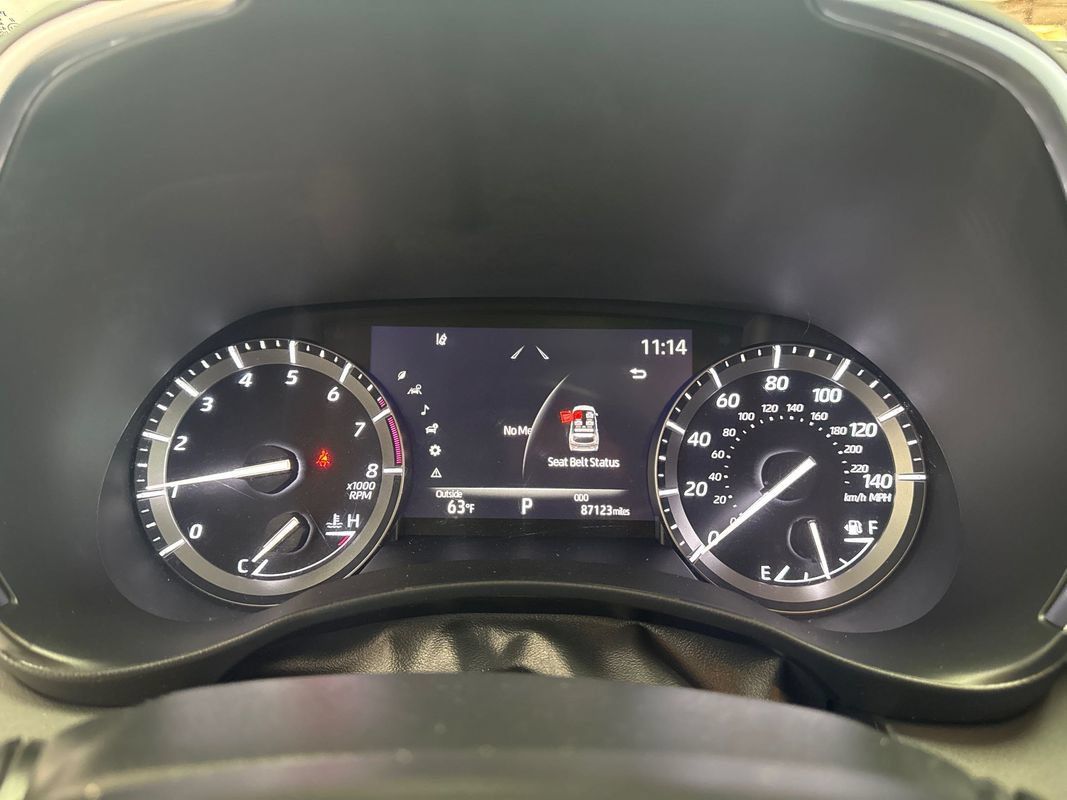 Used 2021 Toyota Highlander Platinum AWD/4WD image 14
