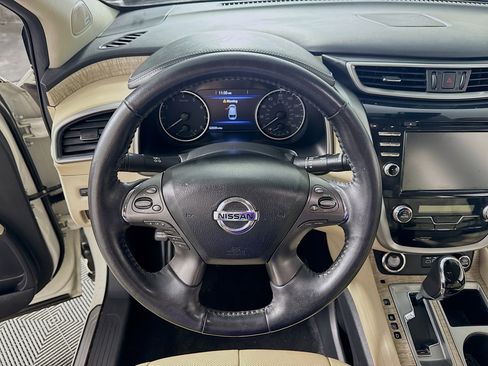 Used 2020 Nissan Murano SL w/ Moonroof Package image 17