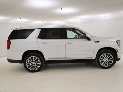Certified 2025 GMC Yukon Denali w/ Sun & Power Step Package image 2