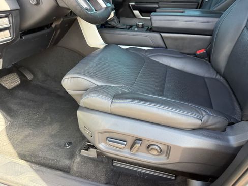 Used 2024 Toyota Tundra Platinum AWD/4WD image 19