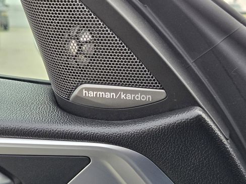 Used 2022 BMW M4 xDrive Competition w/ M Carbon Exterior Package image 20