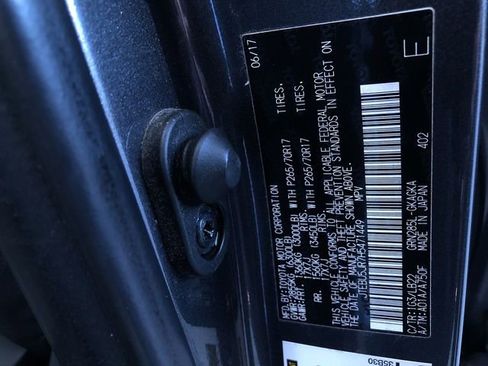 Used 2017 Toyota 4Runner SR5 Premium AWD/4WD image 37