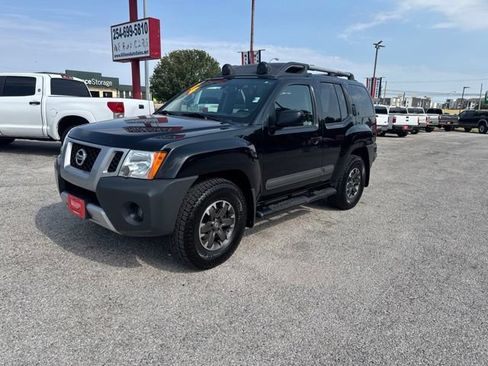 Used 2014 Nissan Xterra PRO-4X AWD/4WD image 3