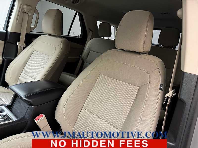 Used 2023 Ford Explorer XLT AWD/4WD image 13