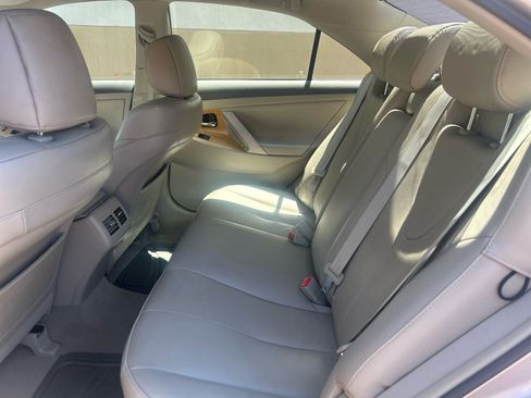 Used 2007 Toyota Camry XLE FWD image 13