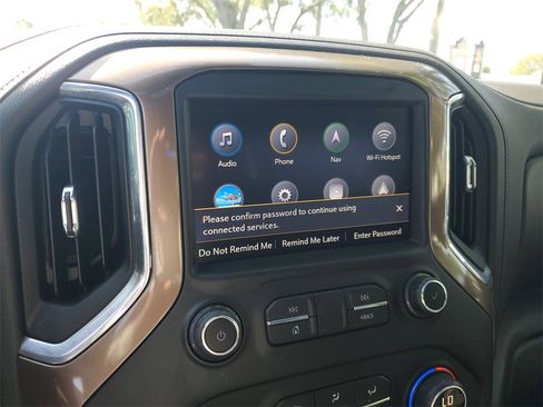 Used 2020 Chevrolet Silverado 2500 High Country image 22