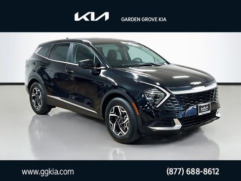 Certified 2024 Kia Sportage LX image 1