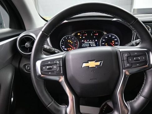 Used 2024 Chevrolet Blazer LT w/ Sound & Technology Package FWD image 8