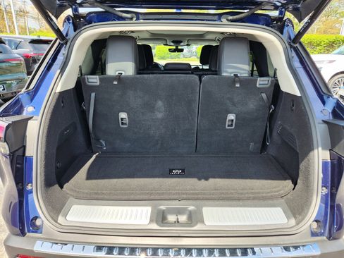 Used 2023 INFINITI QX60 Sensory w/ Cargo Package image 8