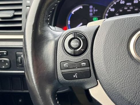 Used 2017 Lexus CT 200h FWD image 28