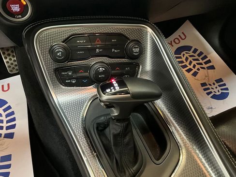 Used 2016 Dodge Challenger SRT Hellcat image 10