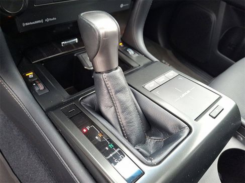 Used 2023 Lexus GX 460 Premium image 16