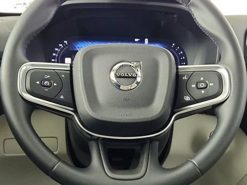 Certified 2026 Volvo XC40 B5 Plus w/ Protection Package Premier AWD/4WD image 60