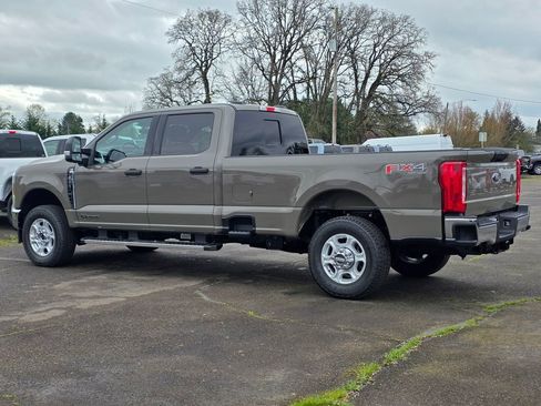 New 2026 Ford F350 XLT image 9