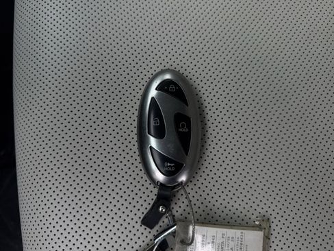 Used 2025 Hyundai Santa Fe SEL FWD image 22