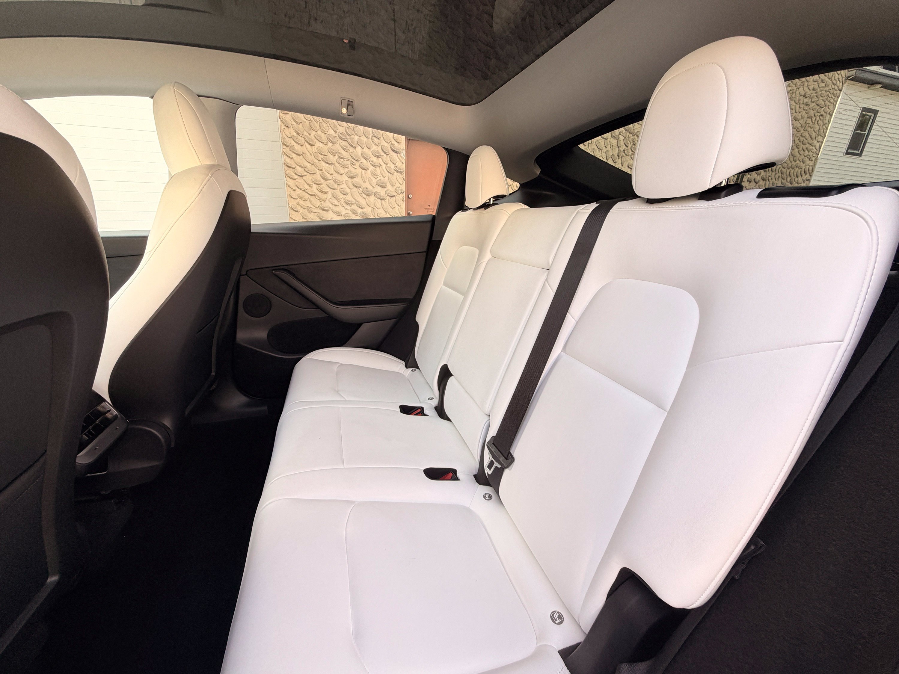 Used 2023 Tesla Model Y Performance AWD/4WD image 19