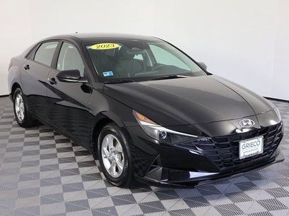 Used 2023 Hyundai Elantra SE w/ Cargo Package