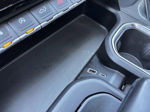 Used 2023 GMC Sierra 1500 Denali w/ Technology Package image 17