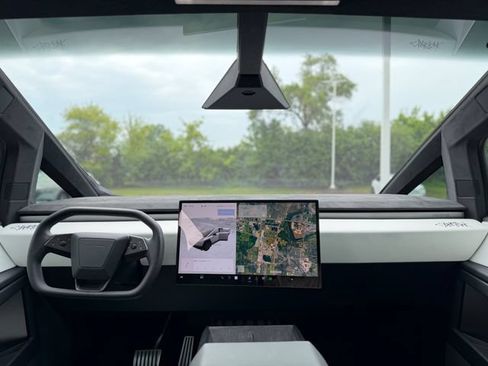 Used 2024 Tesla Cybertruck Cyberbeast AWD/4WD image 45