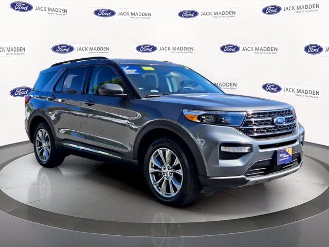 Certified 2023 Ford Explorer XLT w/ Equipment Group 202A AWD/4WD image 7