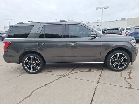 Used 2020 Ford Expedition Limited w/ Texas Edition Package image 7